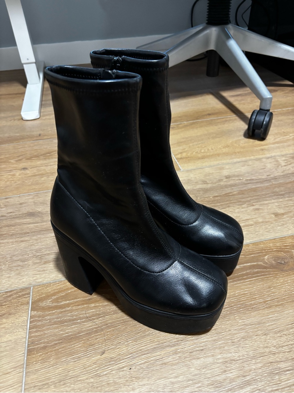 Call It Spring Black Platform Block Heel Ankle Boots - Women size 7